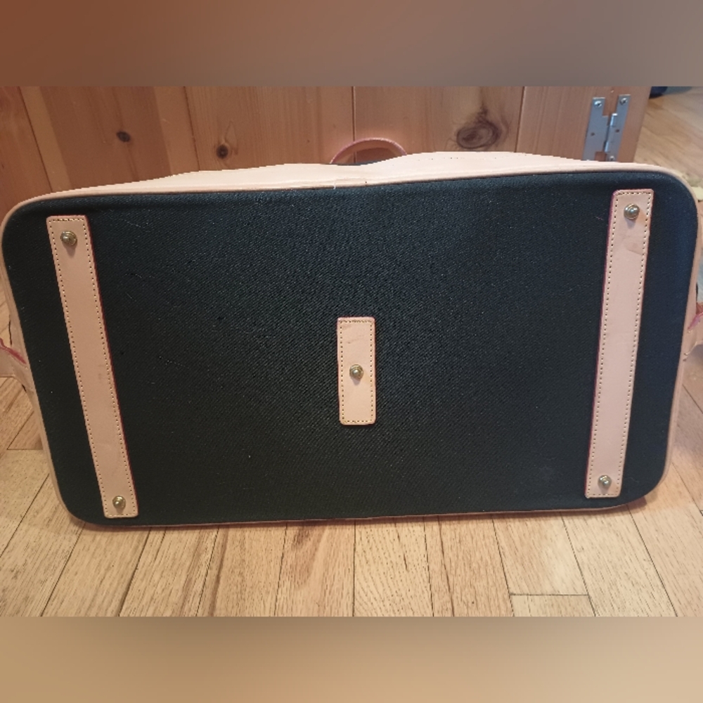 Dooney and Bourke Cabriolet Weekender - Picture 4 of 16